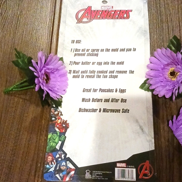 Marvel Avengers 2 Silicone Breakfast Molds - Picture 6 of 10